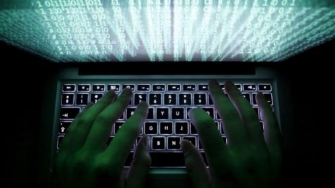 La Police Nationale Devient Bouclier Contre Les Cyber Attaques Madagascar renforce sa sécurité contre les cyber-attaques en mettant en place le projet Numérique Pour Tous qui comprend la formation de la police nationale.