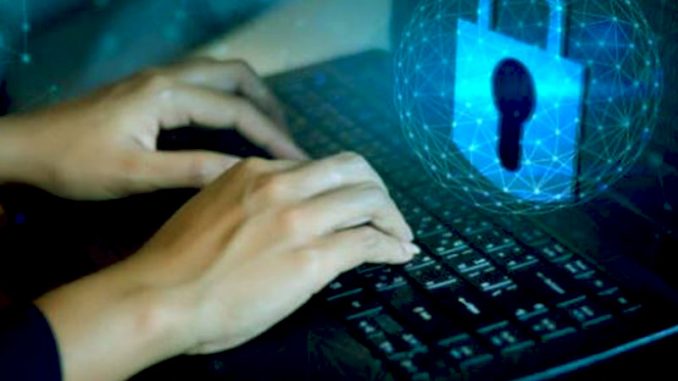 securite-informatique-mada Madagascar tient à sensibiliser les entreprises, les jeunes et les particuliers sur la sécurité informatique afin d’éviter le piratage, qui est parfois interne.