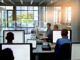 L’externalisation est un moyen efficace qu’une entreprise peut adopter afin d’optimiser sa relation client, car cela comporte de nombreux avantages.