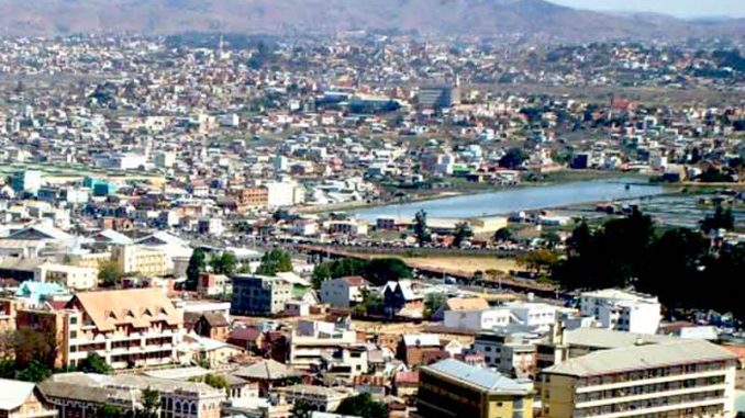 externalisation-mada s destinations les plus prisées pour l'externalisation de la gestion de la relation client sont notamment les îles de l’Océan Indien. Zoom sur Madagascar, une île regorgeant d’atouts pour le marché international.