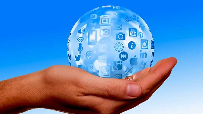 canaux-digitaux les canaux de communication privilégiés des consommateurs permettra à une firme de se rapprocher d’eux et maintenir sa relation client en temps de crise.