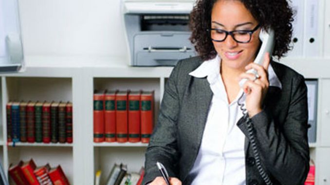 telesecretaire-juridique Vous souhaitez bénéficier de tous les avantages d'une secrétaire de façon plus rentable et plus optimisée ? Si oui, nos services de secrétariat en ligne vous intéresseront.